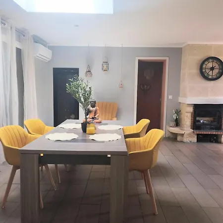 Familiale Et Jardin Holiday home