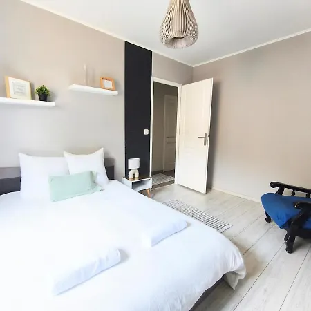 Holiday home Familiale Et Jardin