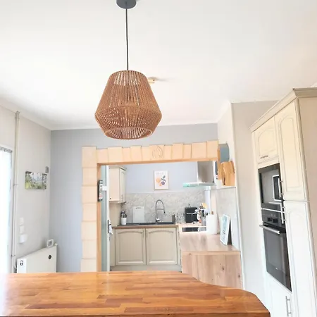 Holiday home Familiale Et Jardin *